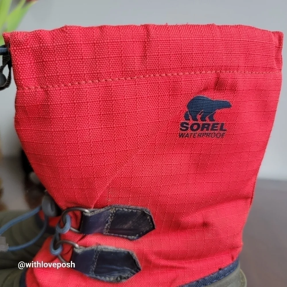 Sorel red kids size 1 winter boots